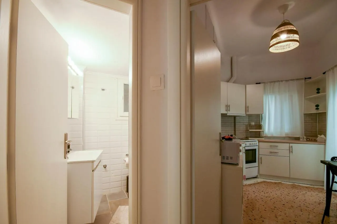 Thessaloniki Center Comfortable Apartment