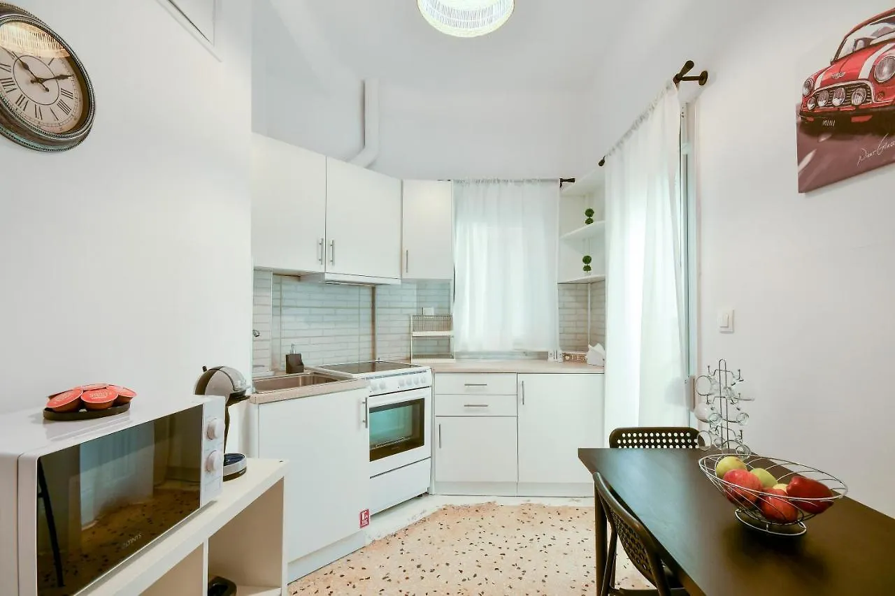 Thessaloniki Center Comfortable Apartment
